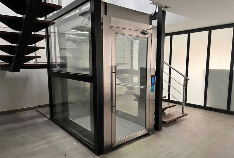 Descubra ya ascensor compacto acristalado para hogares y solicite asesoría experta para una solución segura, moderna y confiable con Ascensores Fahenn en Bogotá, Colombia